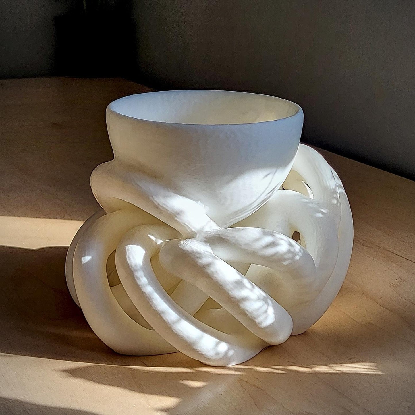Interlace Planter — Sculptural 8″ Planter with Integrated Water Catch